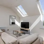 The Loft - Rural Setting With Parking