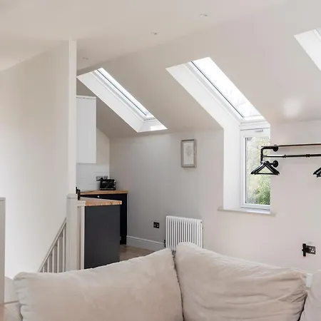 The Loft - Rural Setting With Parking Daire *